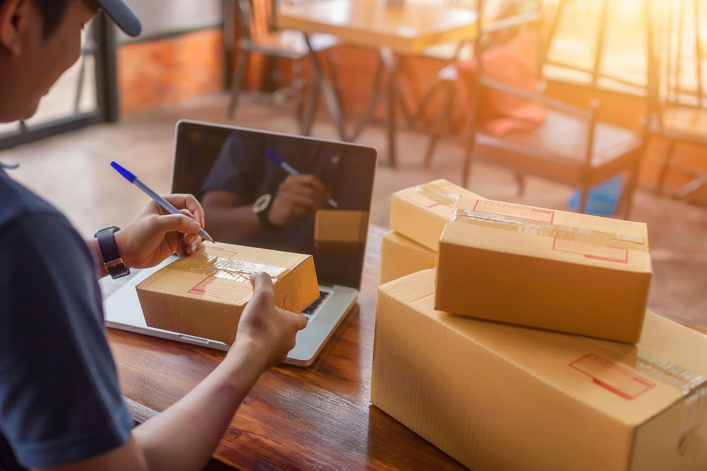 Does FedEx charge by size or weight