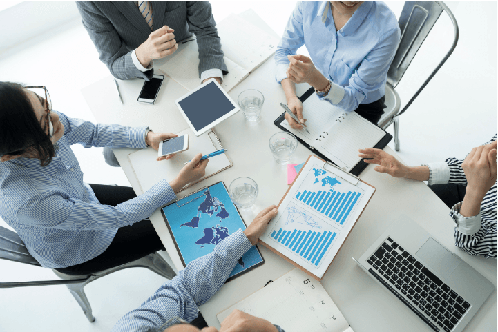 Accelerating Portfolio Company Growth How Private Equity Leverages Third Party Consultants 1