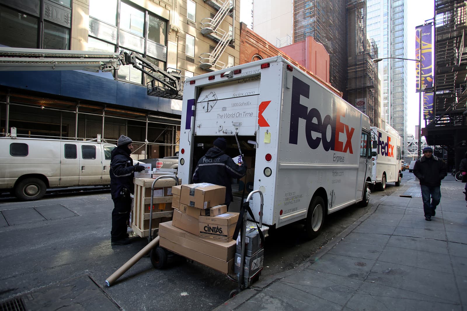 Understanding and Managing FedEx Fuel Surcharges A Guide for Cost Effective Shipping in 2024