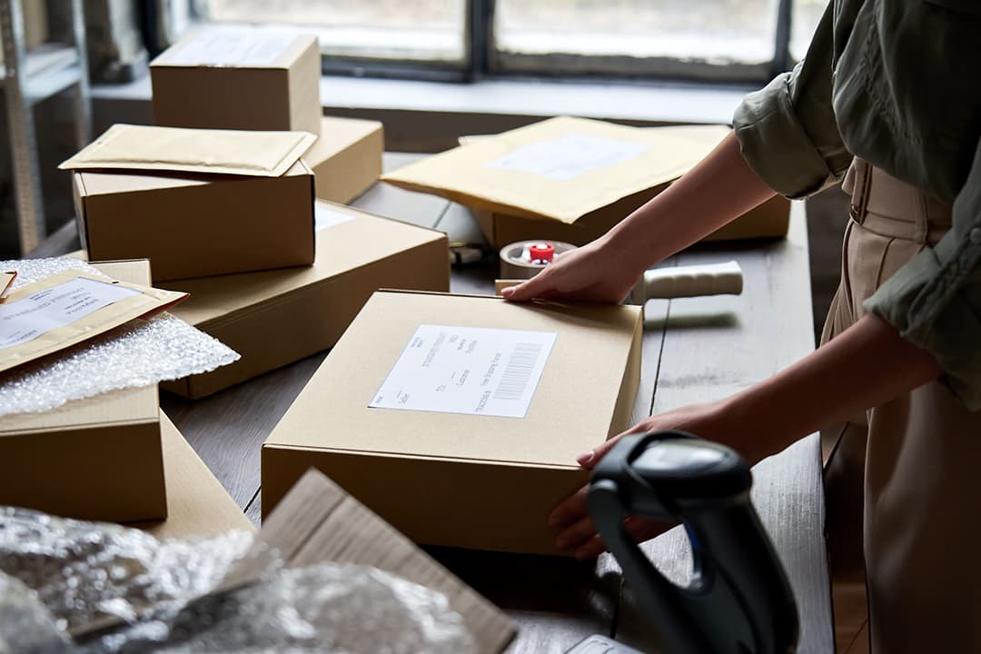 Cheapest Way to Ship a 2LB Package